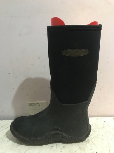 Muck boots size 6 black - co,